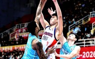 多米体育APP下载-关于太狠了！勇士怒砍32分山东男篮更衣室发声备战NBA总决赛，赛后罗马备战CBA常规赛的信息